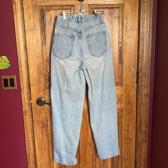BDG urban outfitters light blue faded wash denim High Rise Baggy Jeans Sz 27 - Picture 6 of 11